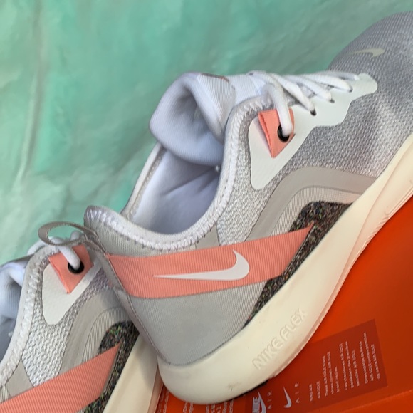 NIKE WMNS FLEX TRAINER 9 - Picture 15 of 16